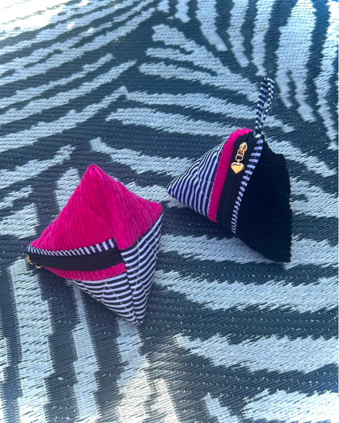 Black & White Striped Pyramid Pouch – Handmade Quilted Bags I Zipped By Kate